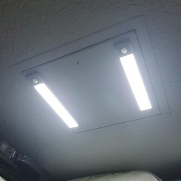 NEW 40 LED Under Cabinet Lights, Rechargeable Battery Operated Motion Sensor - Picture 1 of 9